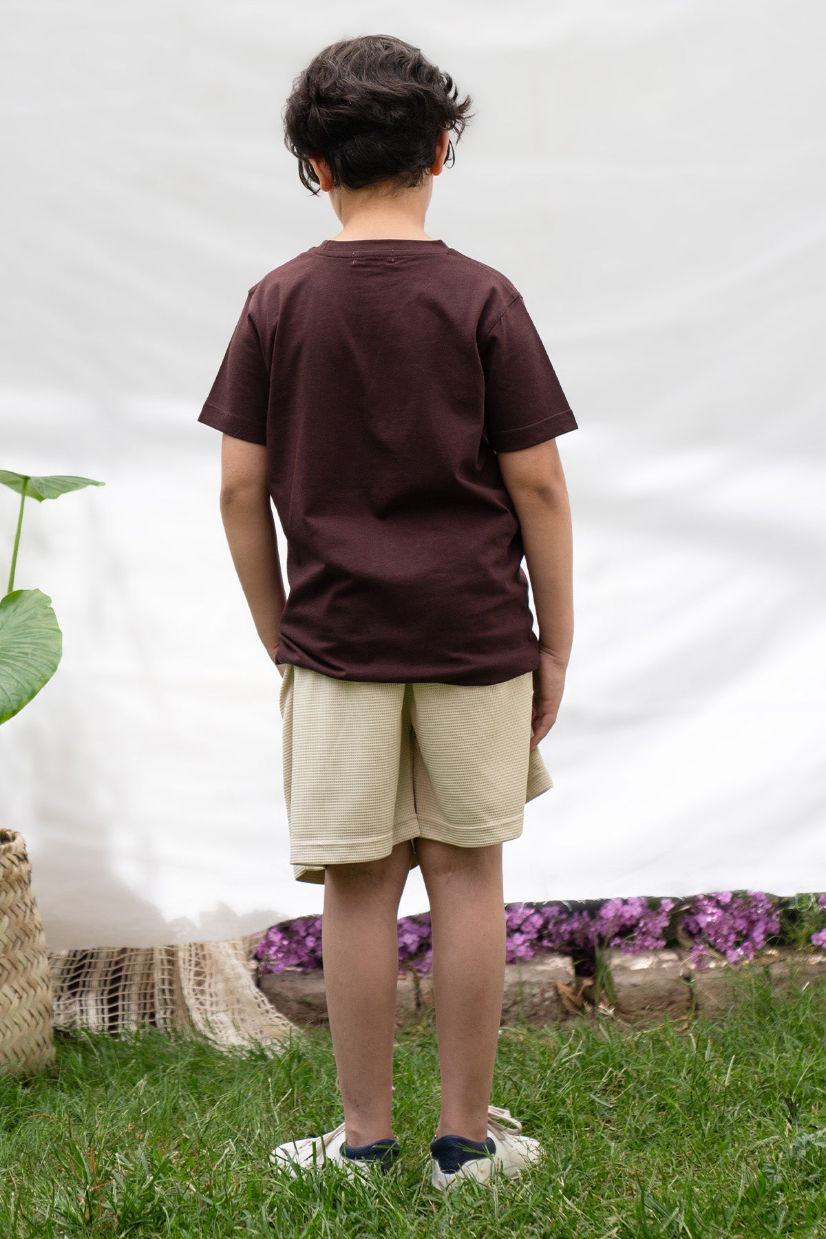 Color: Brown