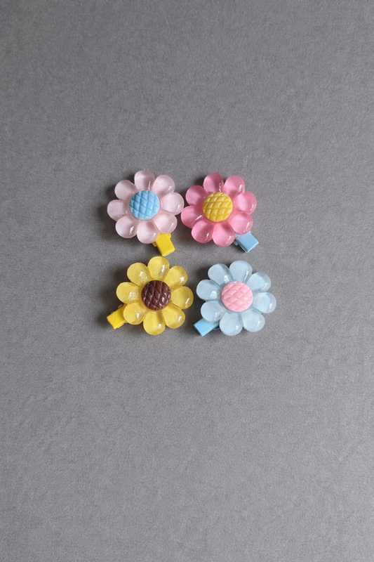 Candy Flower Clips